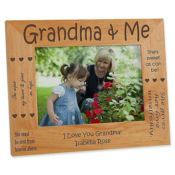 Cottage Garden Grandmas in Our Hearts Woodgrain Beaded Board 5 x 7 Table Top and Wall Photo Frame 
